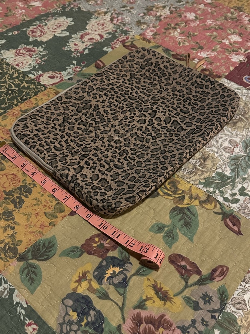 Leopard Laptop case - Picture 3 of 7